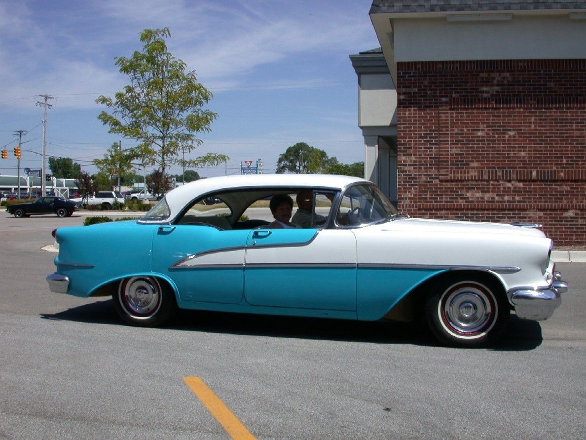 1955 Oldsmobile 4 dr ht holiday