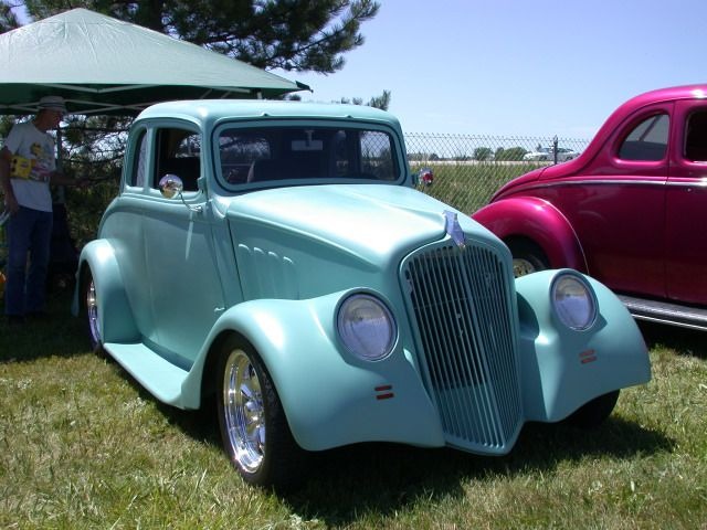 1933 Willys 77