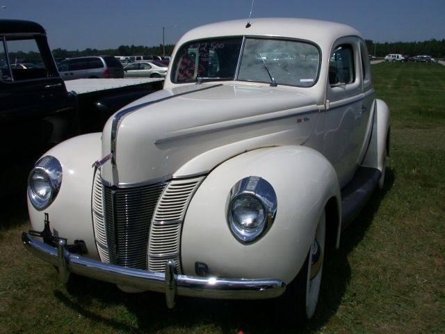 1940 Ford Deluxe