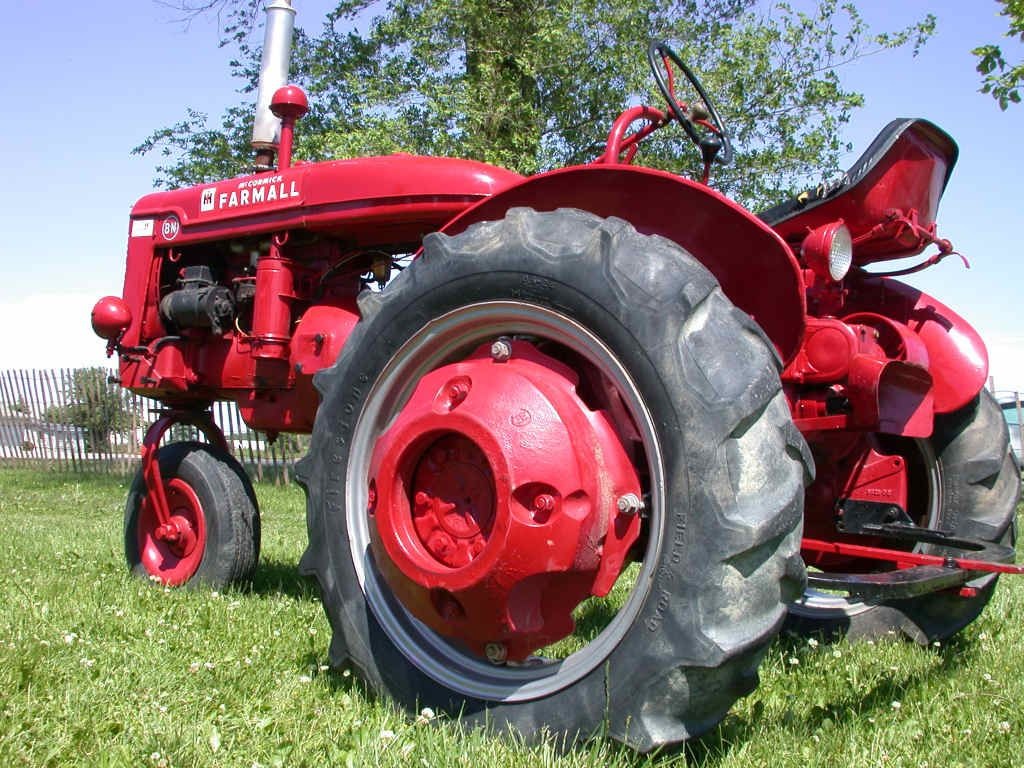 1949 International Farmall BN
