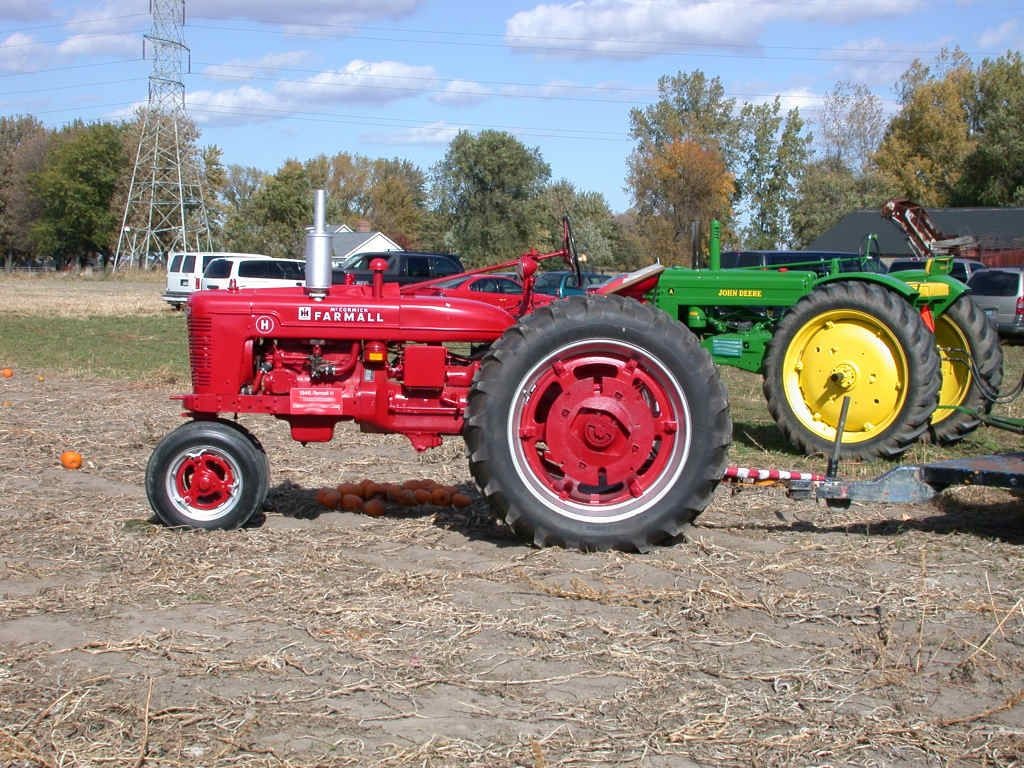 1946 International Farmall H