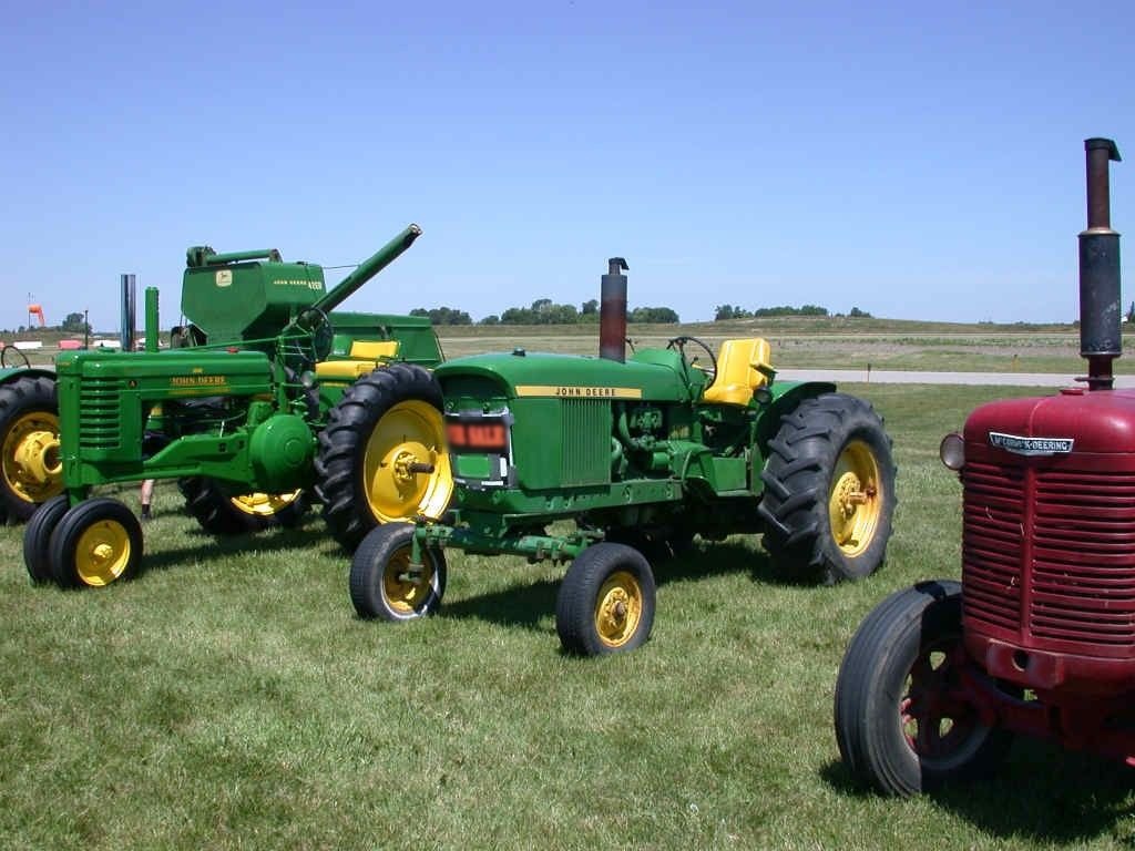 1957 John Deere 3010