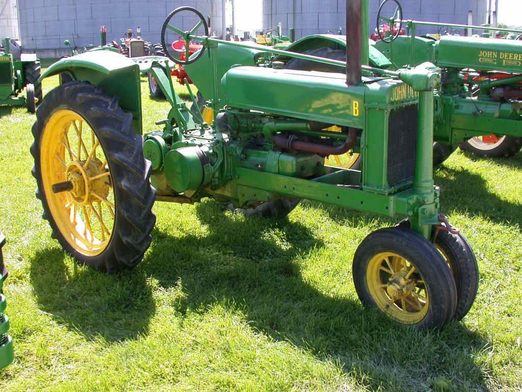 1932 John Deere B