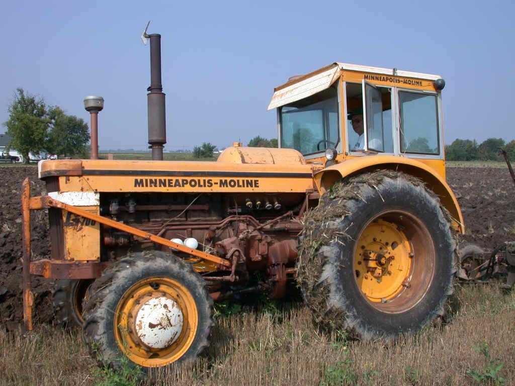 1965 Minneapolis Moline 706