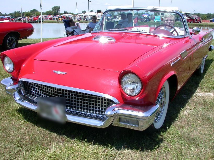 1957 Ford Thunderbird